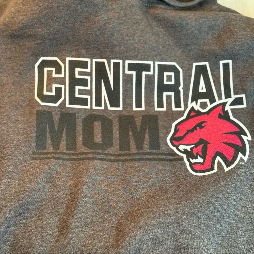 Central Washington University “Central‎ Mom” Graphite Hooded Sweatshirt X-Large.